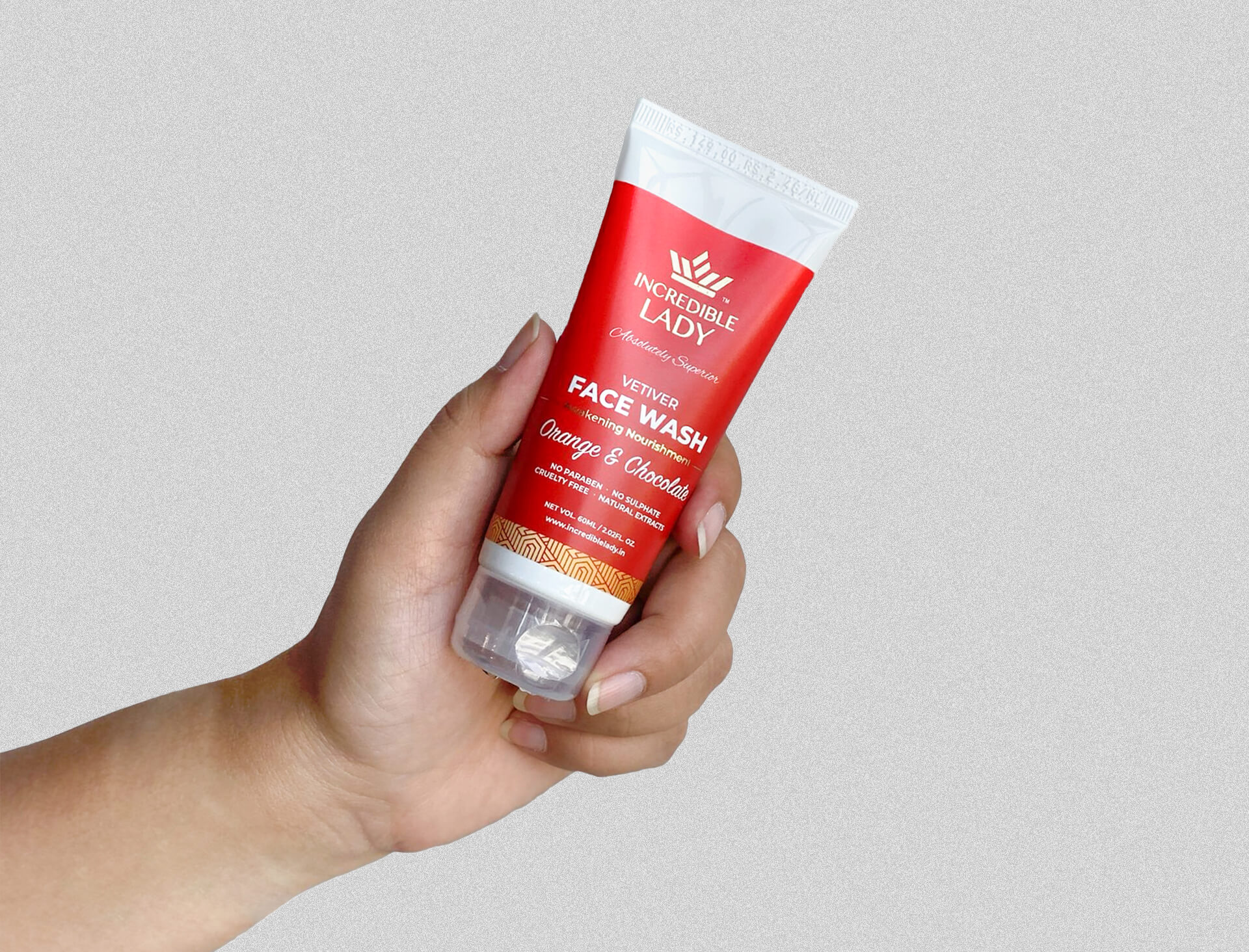 How-to-use-Orange-Chocolate-Facewash-for-Women