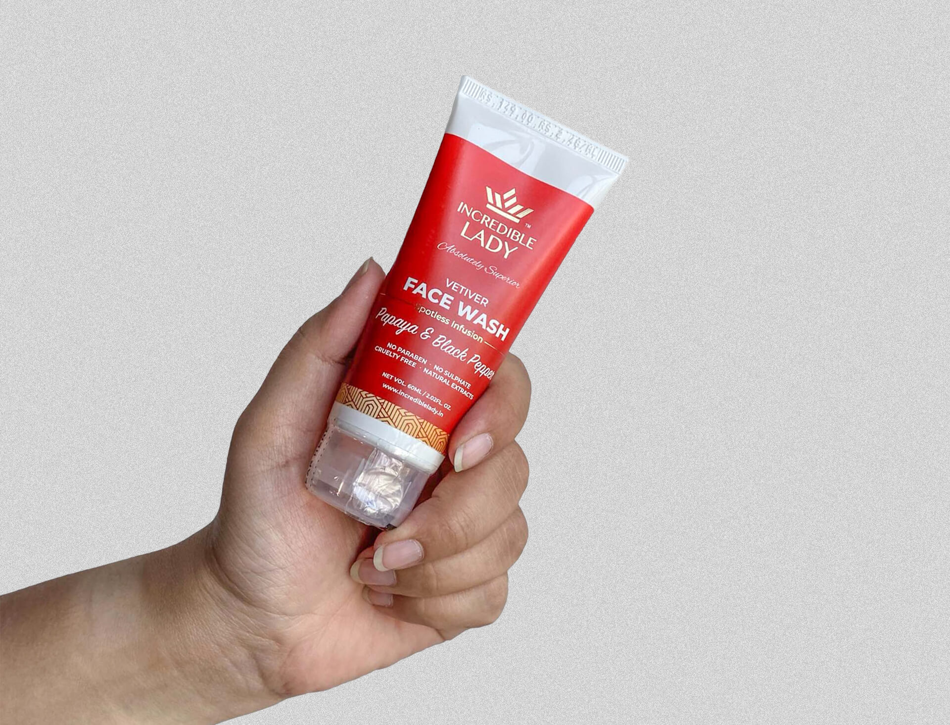 ow-to-use-Papaya-and-Black-Pepper-Face-Wash-for-Women